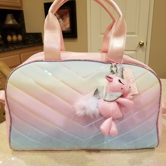 💖HOST PICK💖 Unicorn Duffel Bag - Picture 1 of 11